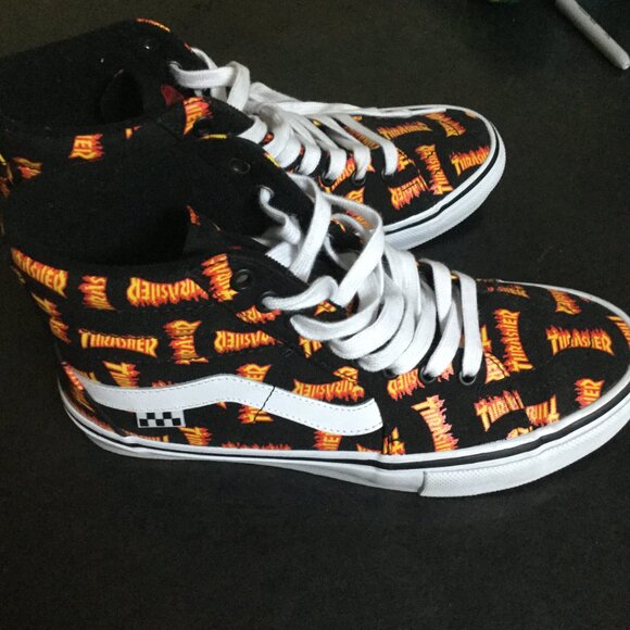 Vans Men's size 8 color black with flame colors excellent used condition high - Picture 3 of 8